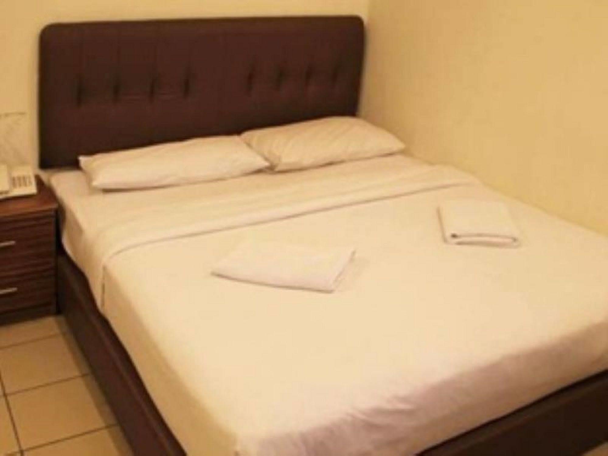 One Hotel Sadong Jaya Kota Kinabalu Zewnętrze zdjęcie